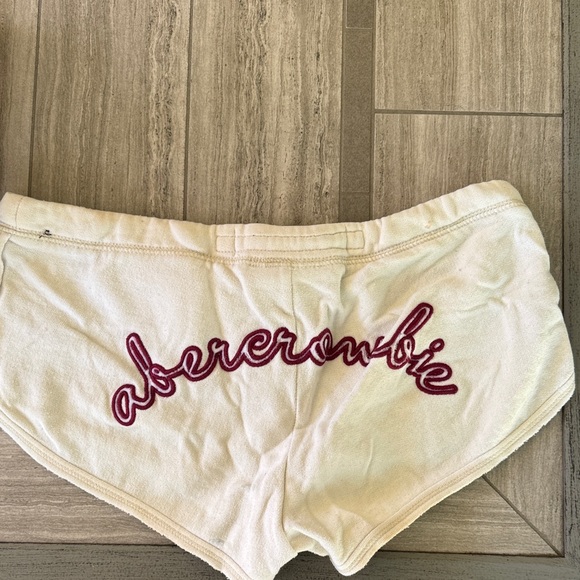 Abercrombie & Fitch White Terry Athletic Shorts with Maroon Moose Patch - Picture 3 of 3